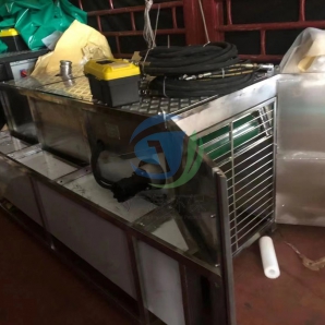 动态斜面收油机