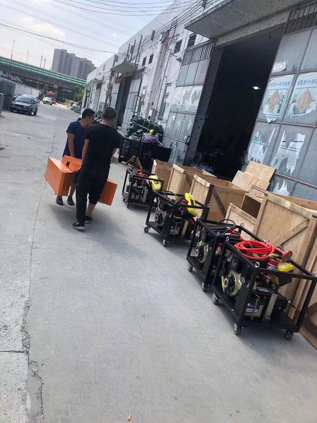 喷洒装置