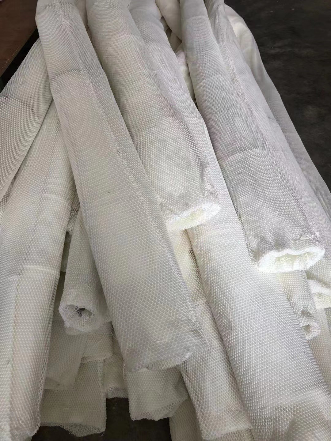 吸油拖栏