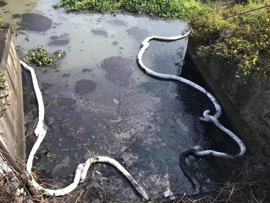 吸油拖栏